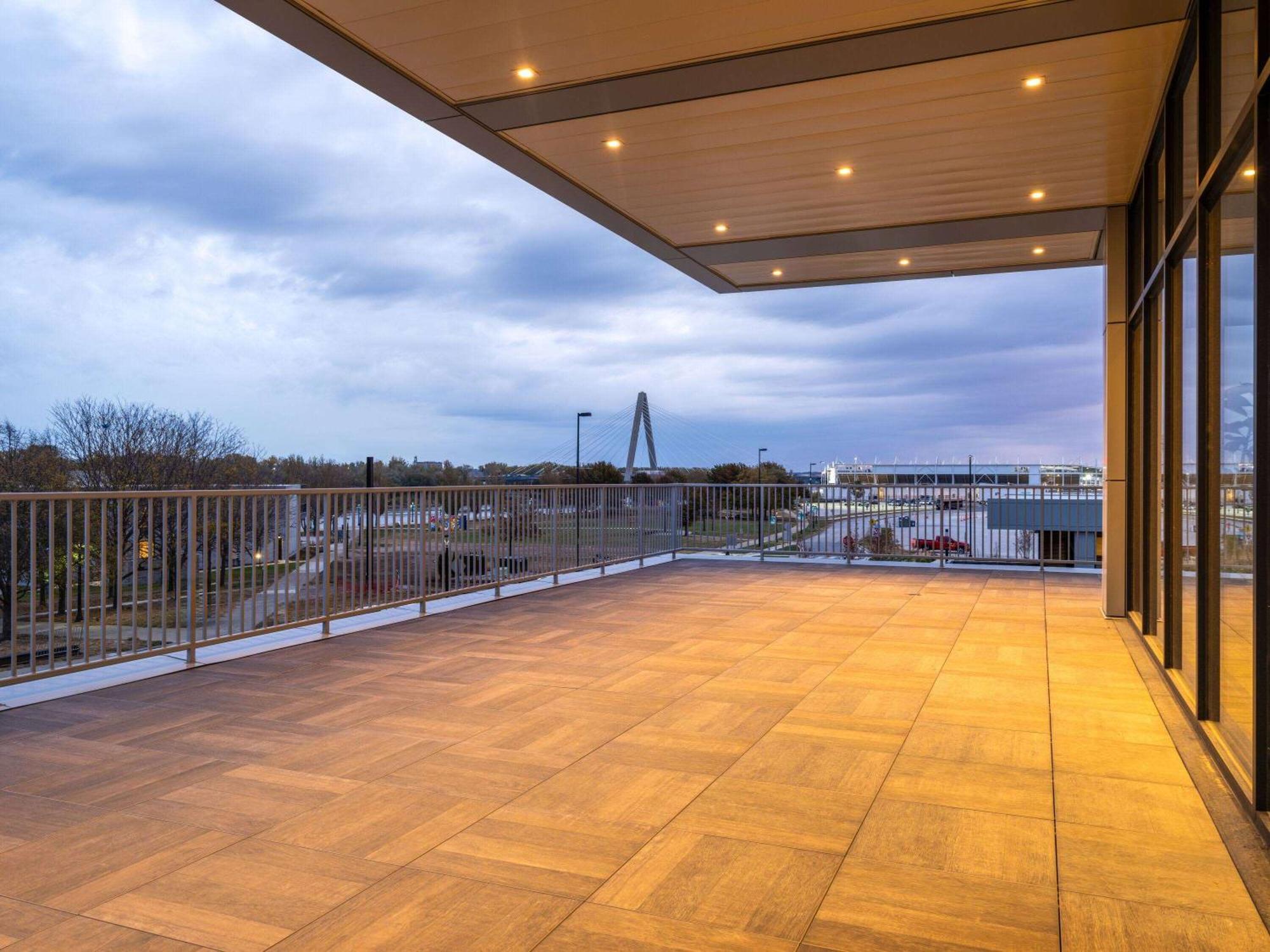 Origin Kansas City Riverfront, A Wyndham Hotel Екстериор снимка