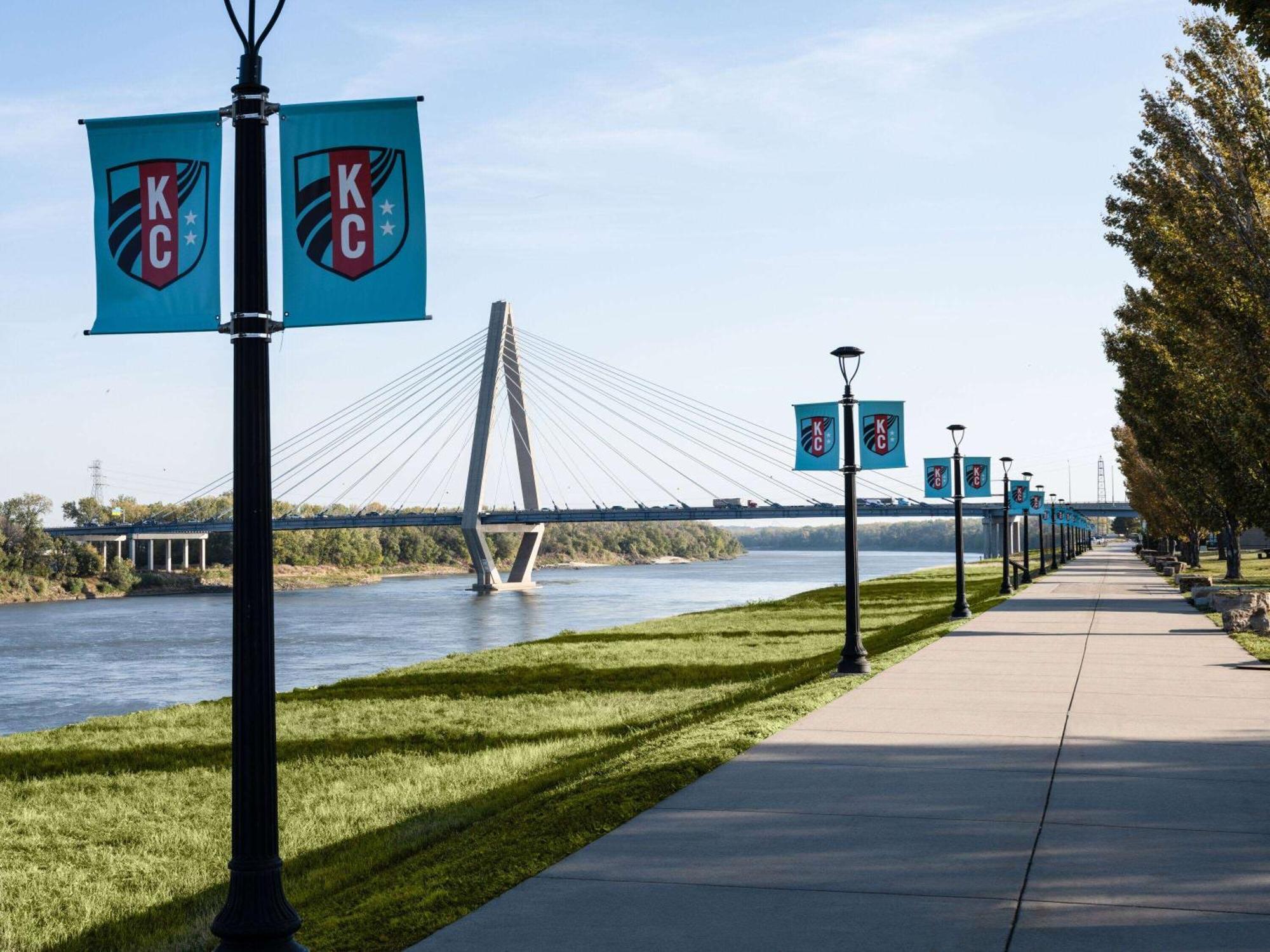 Origin Kansas City Riverfront, A Wyndham Hotel Екстериор снимка