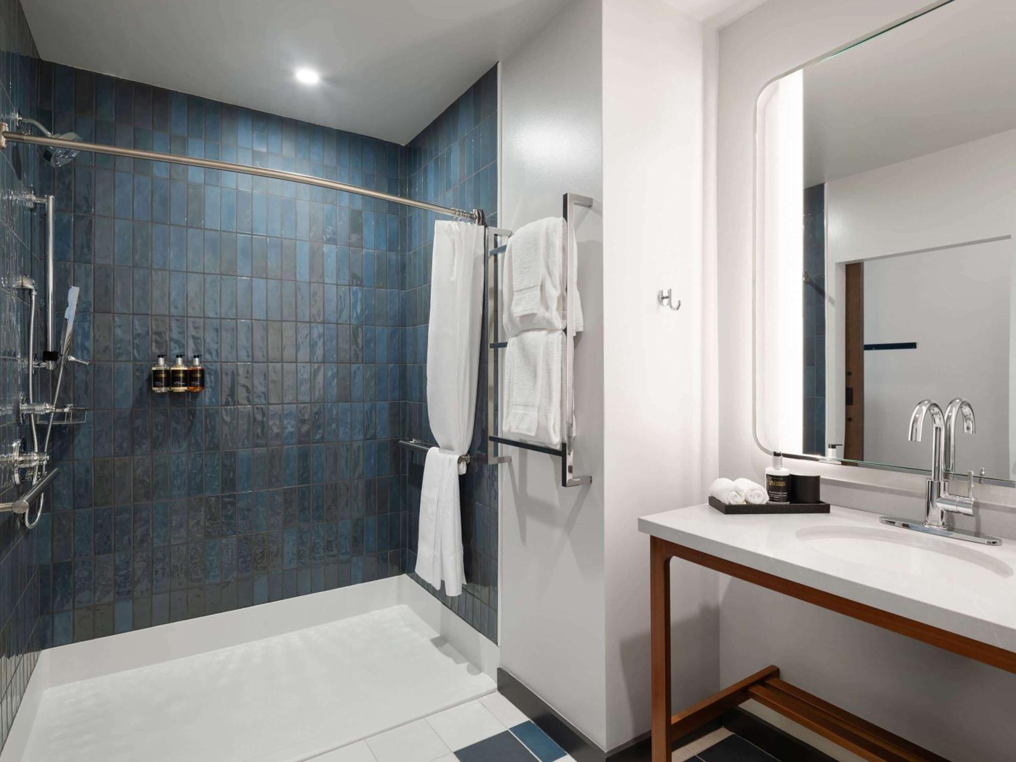 Origin Kansas City Riverfront, A Wyndham Hotel Екстериор снимка
